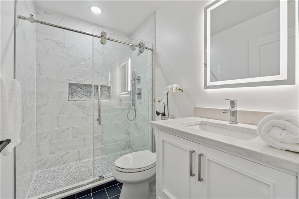 1542 Lavista Road Northeast Atlanta, GA 30329 - Photo 15 of 45