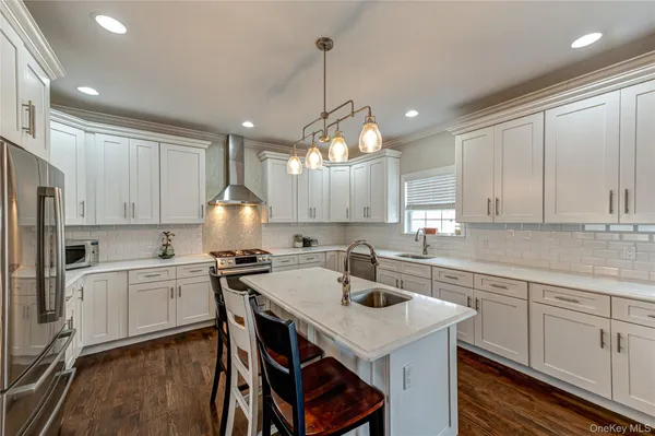 $1,199,000 | 456 Pine Acres Boulevard, Brightwaters, NY 11718