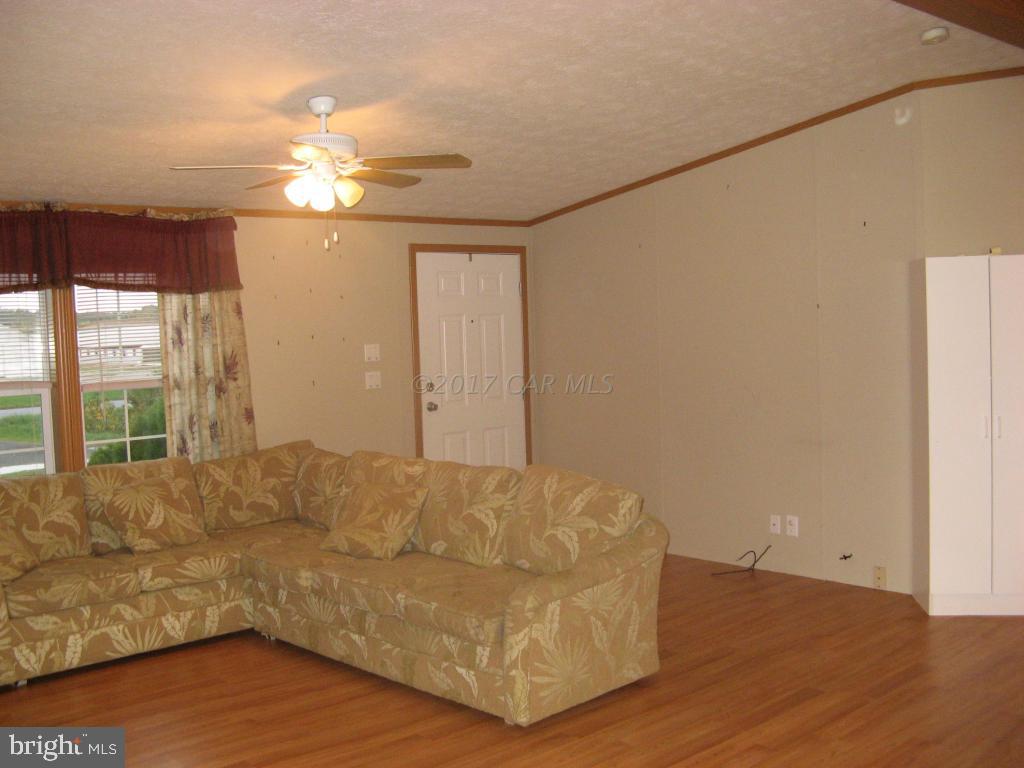8951 Cedar Lane Road Berlin, MD 21811 - Photo 6 of 21