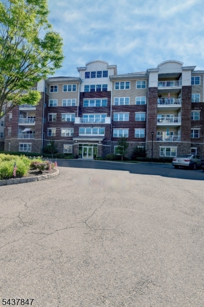 1113 Warren's Way Wanaque, NJ 07465 - Photo 2 of 26