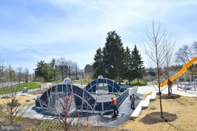 $179,000 | 1121 University Boulevard West, Unit 907B, Silver Spring, MD 20902