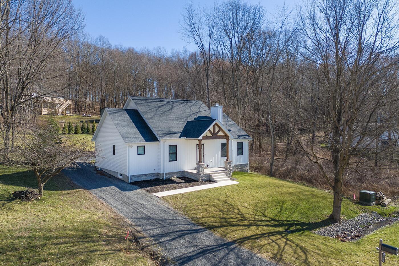 155 Grand Ridge Road Howard, OH 43028 - Photo 2 of 50 2