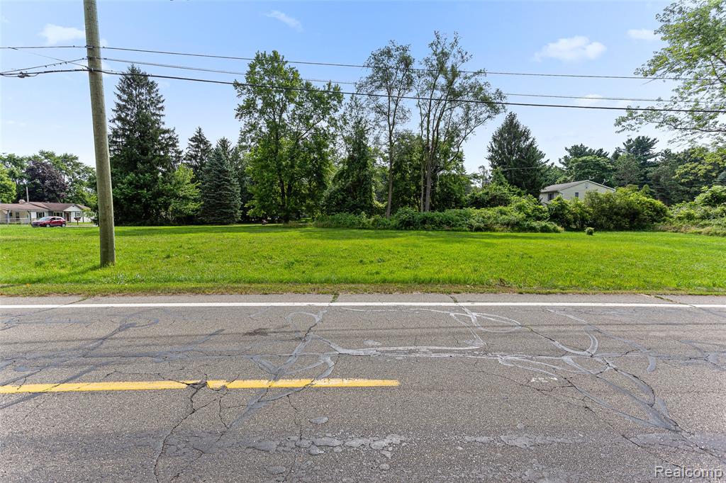 39357 Wade Road Romulus, MI 48174 - Photo 8 of 12