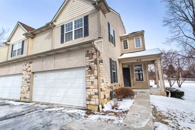 $349,000 | 860 Amelia Court, Grayslake, IL 60030