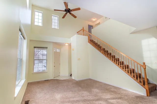 $349,000 | 860 Amelia Court, Grayslake, IL 60030