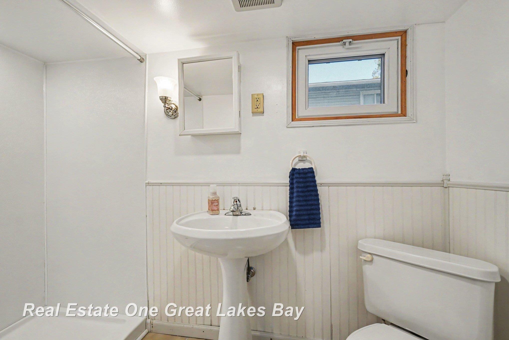 1008 South Sherman Street Bay City, MI 48708 - Photo 10 of 29 Gallery Image 10