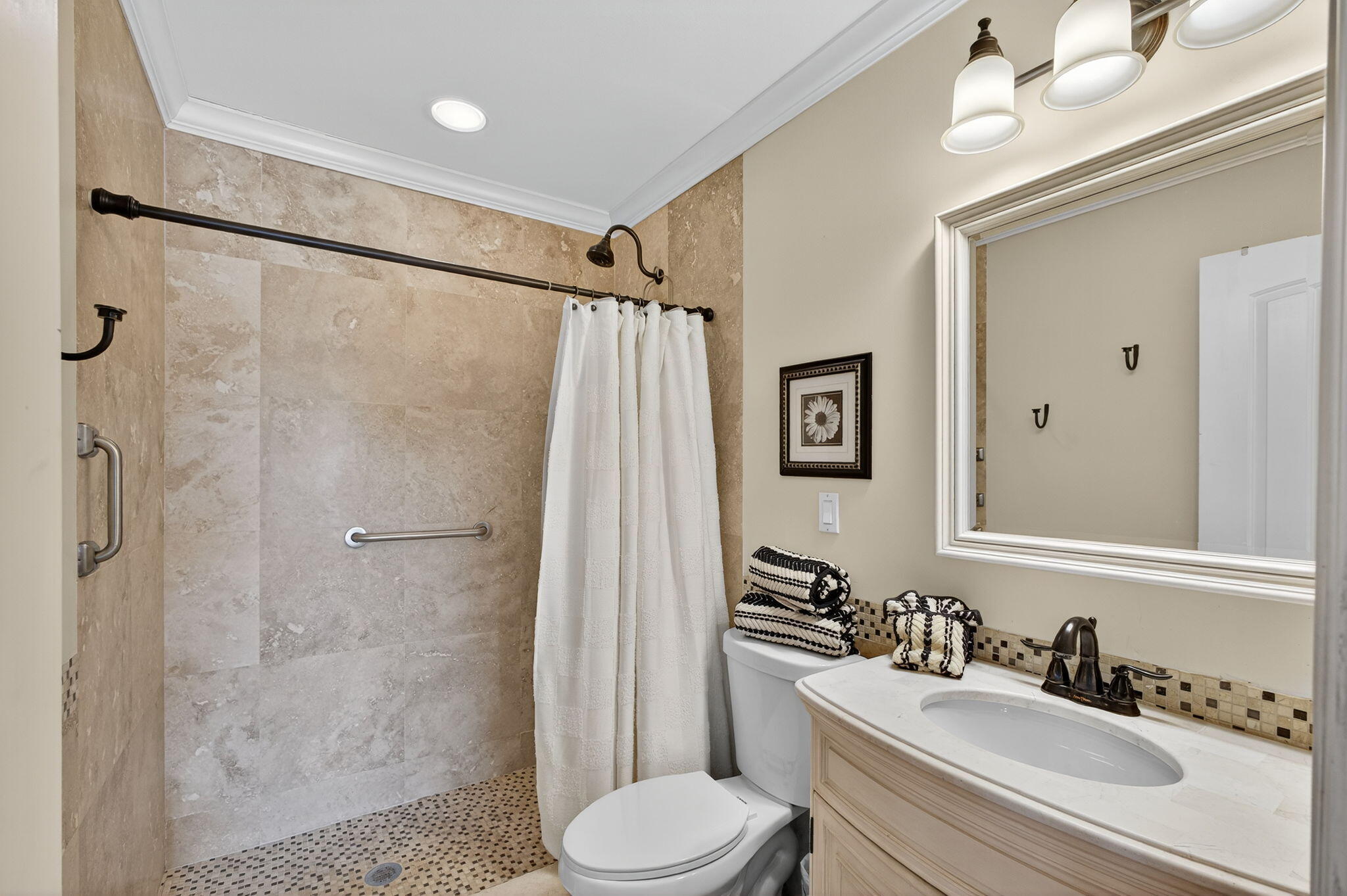 6485 Chasewood Drive, Unit G Jupiter, FL 33458 - Photo 21 of 38 Primary Bath