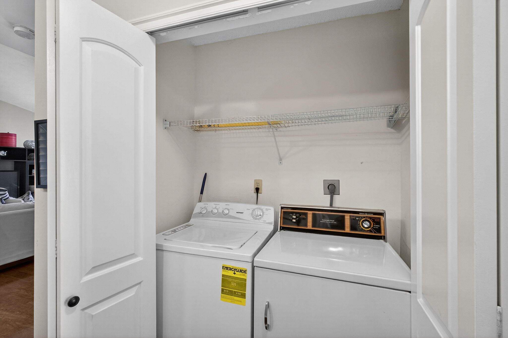 6485 Chasewood Drive, Unit G Jupiter, FL 33458 - Photo 29 of 38 Washer/Dryer