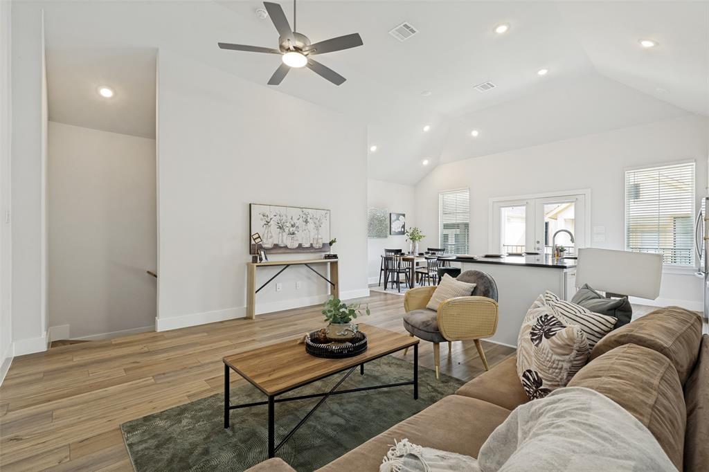 8117 Radnor Road Dallas, TX 75231 - Photo 6 of 29