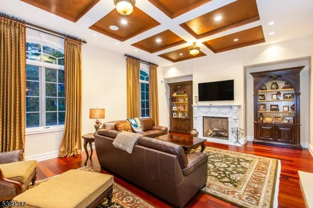 $3,695,000 | 9 Beechtree Lane, Essex Fells, NJ 07021