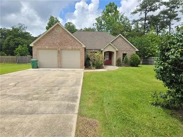 $2,000 | 66053 St Mary Drive, Pearl River, LA 70452