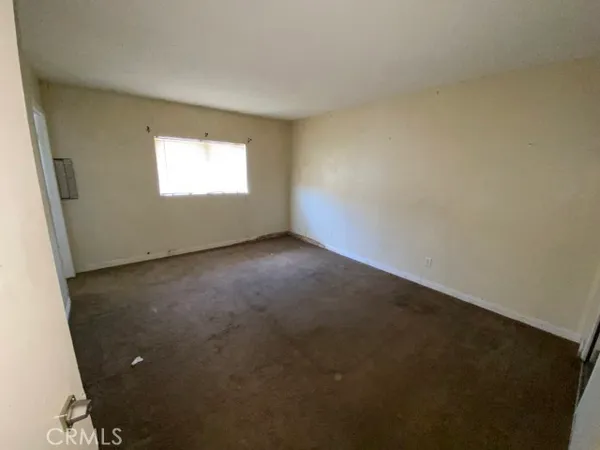 $1,795 | 21061 Nisqually Road, Apple Valley, CA 92308