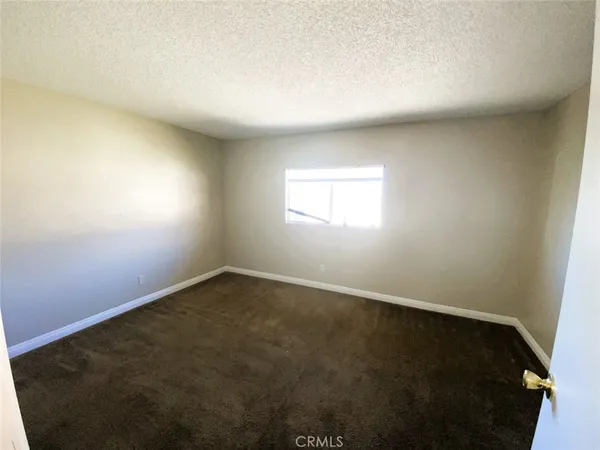 $1,795 | 21061 Nisqually Road, Unit C, Apple Valley, CA 92308
