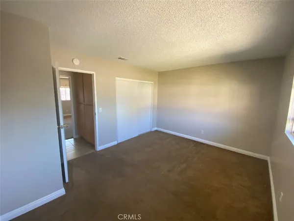 $1,795 | 21061 Nisqually Road, Unit C, Apple Valley, CA 92308