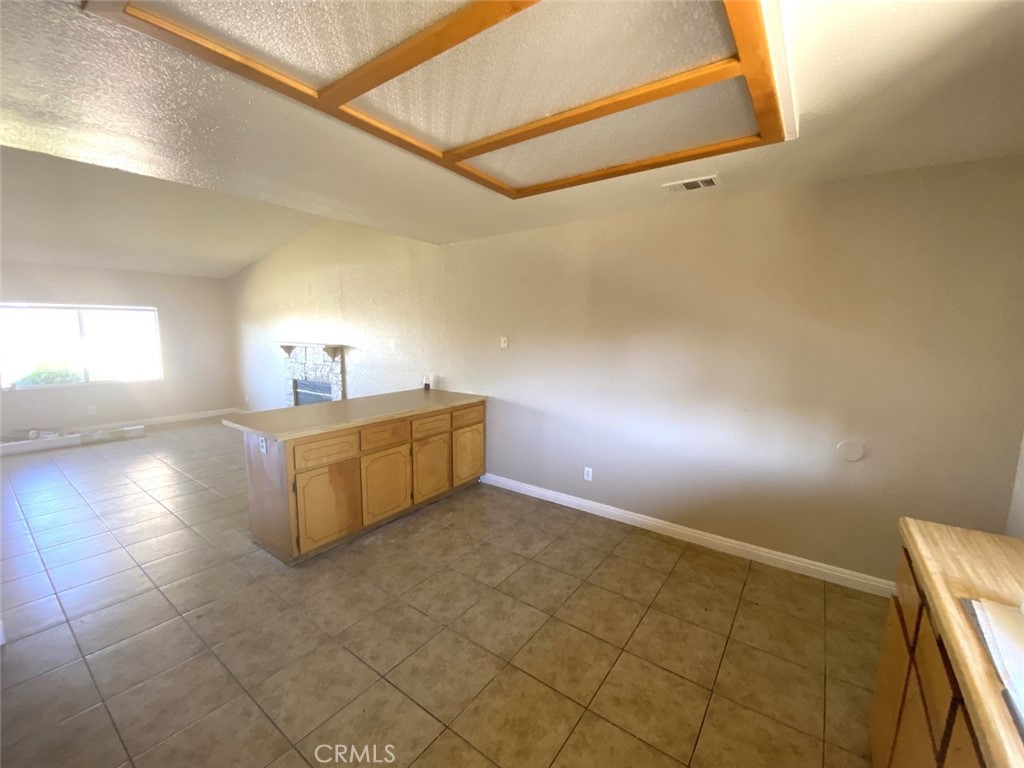 21061 Nisqually Road, Unit C Apple Valley, CA 92308 - Photo 6 of 18
