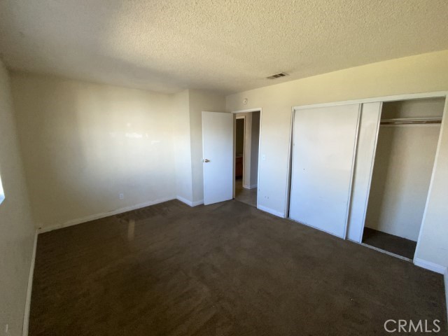 21061 Nisqually Road Apple Valley, CA 92308 - Photo 8 of 16