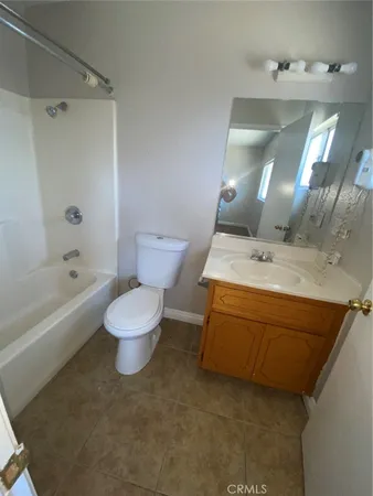 $1,795 | 21061 Nisqually Road, Unit C, Apple Valley, CA 92308