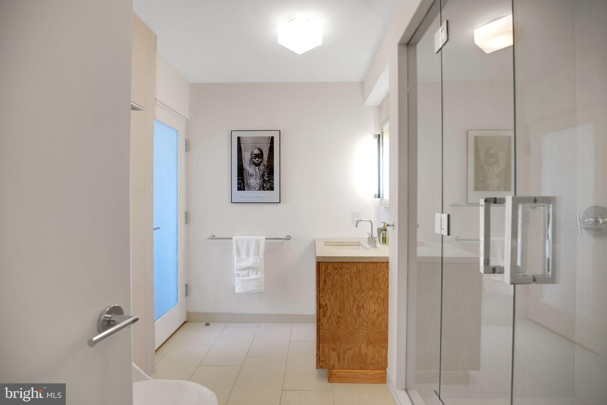 1901 Walnut Street, Unit 14BE Philadelphia, PA 19103 - Photo 20 of 23 Bedroom 4 - Full Bath