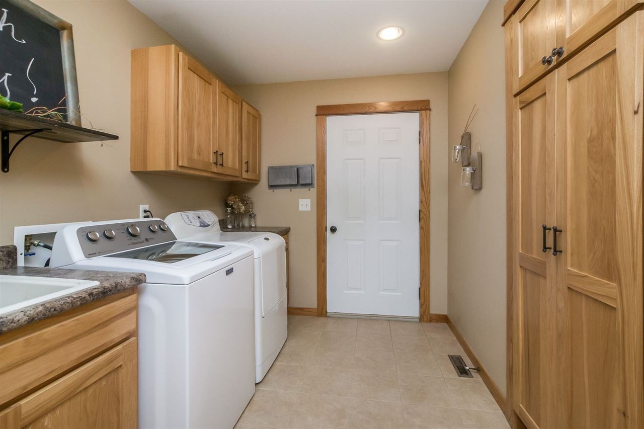 4355 Benton Linn Road Fairfax, IA 52228 - Photo 14 of 33 Gallery Image 14