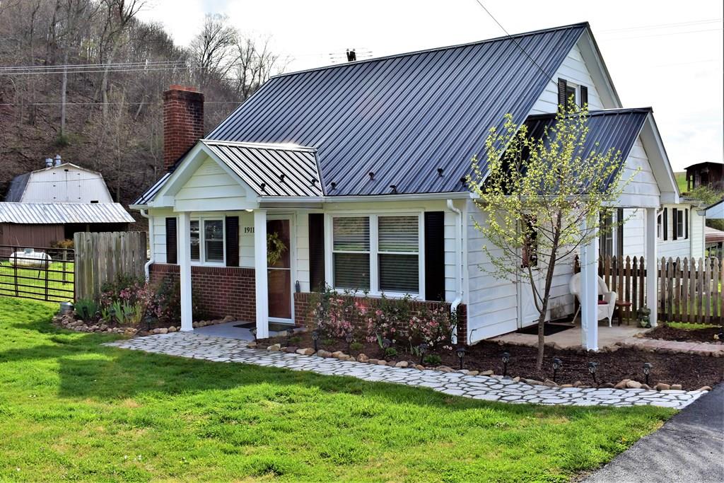 1911 Red Stone Road Chilhowie, VA 24319 - Photo 1 of 1 Gallery Image 1