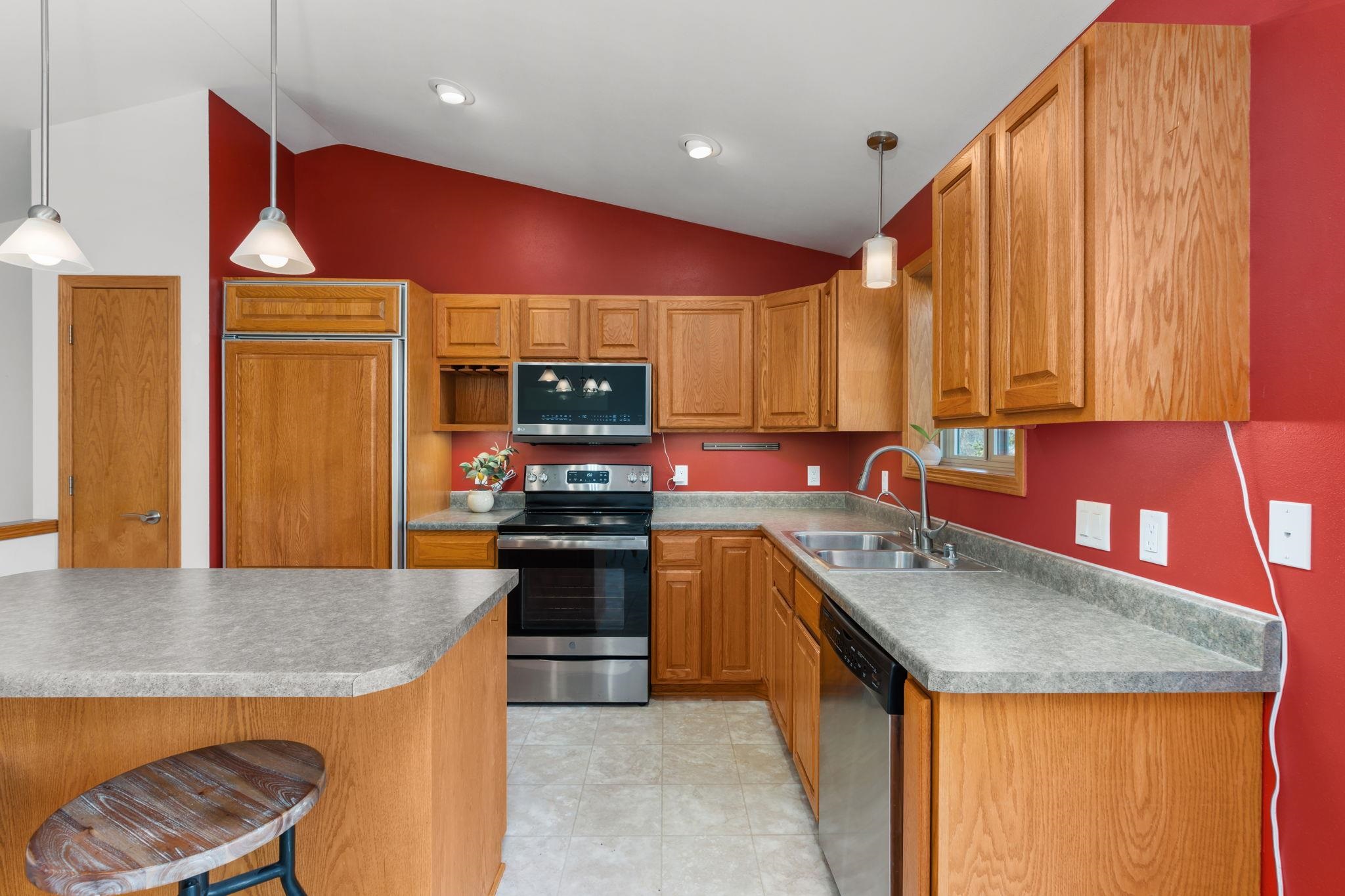 5406 Yesterday Drive Madison, WI 53718 - Photo 17 of 39