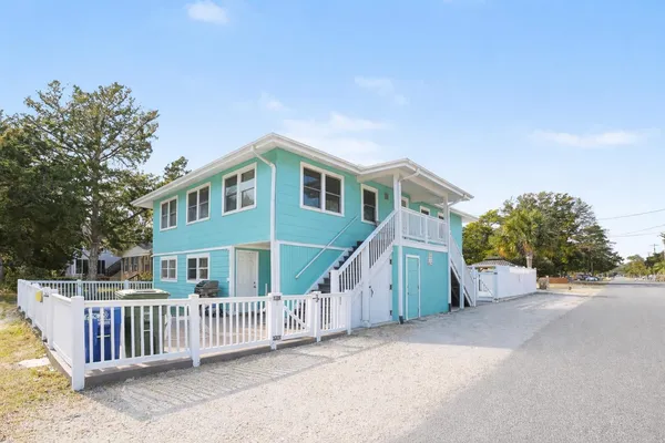 $889,000 | 401 25th Avenue South, North Myrtle Beach, SC 29582