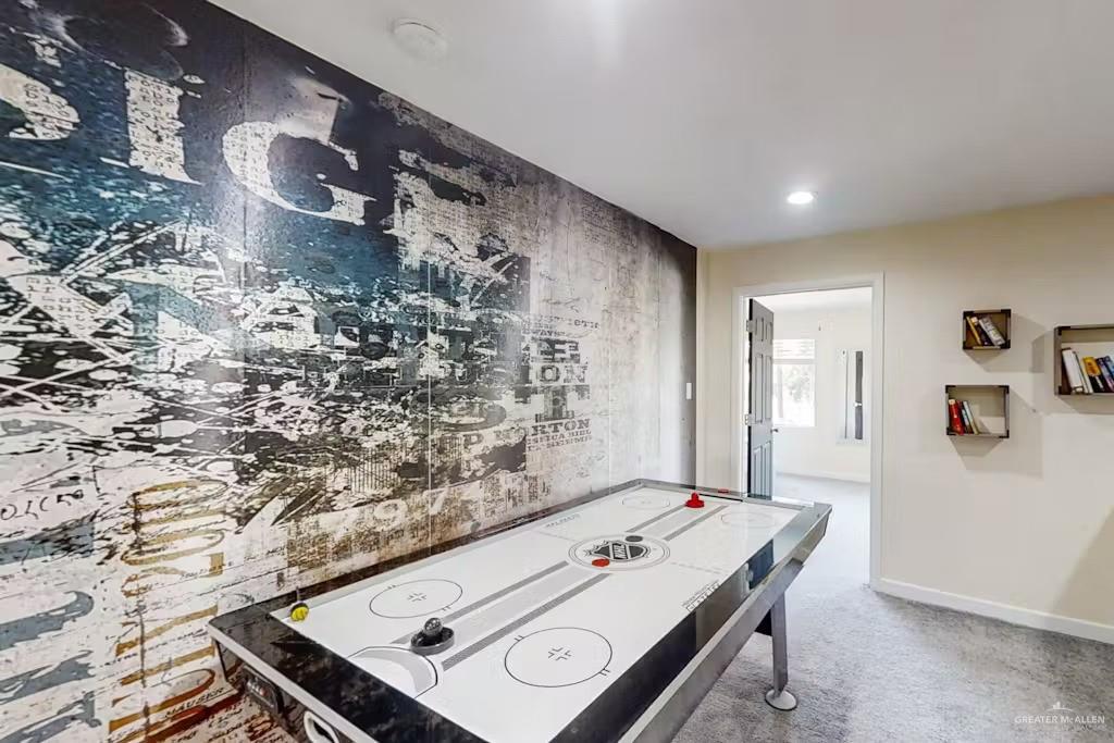 2153 El Rancho Road McAllen, TX 78503 - Photo 23 of 36 a view of a livingroom with furniture and window