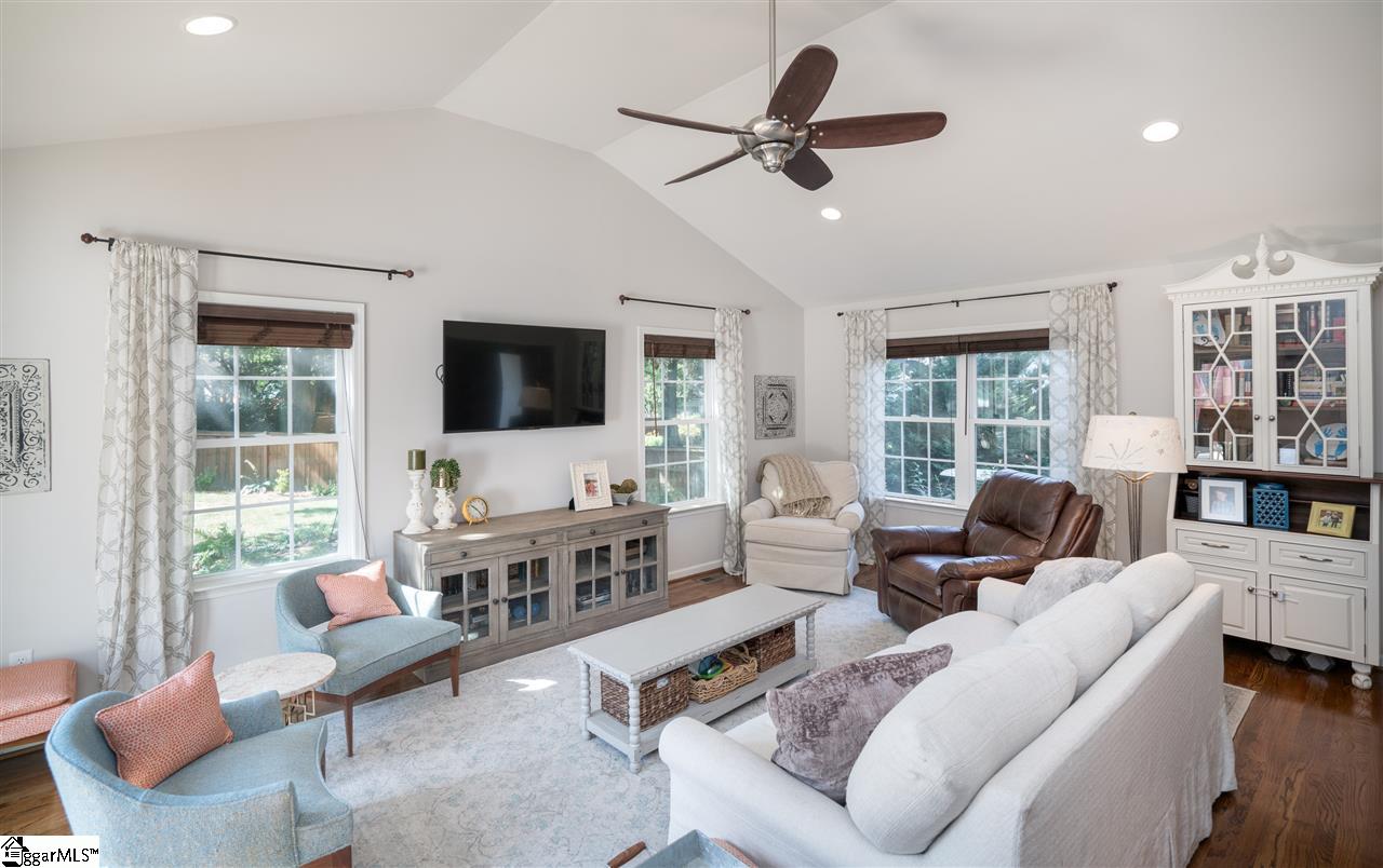 103 Buckingham Road Greenville, SC 29607 - Photo 12 of 27