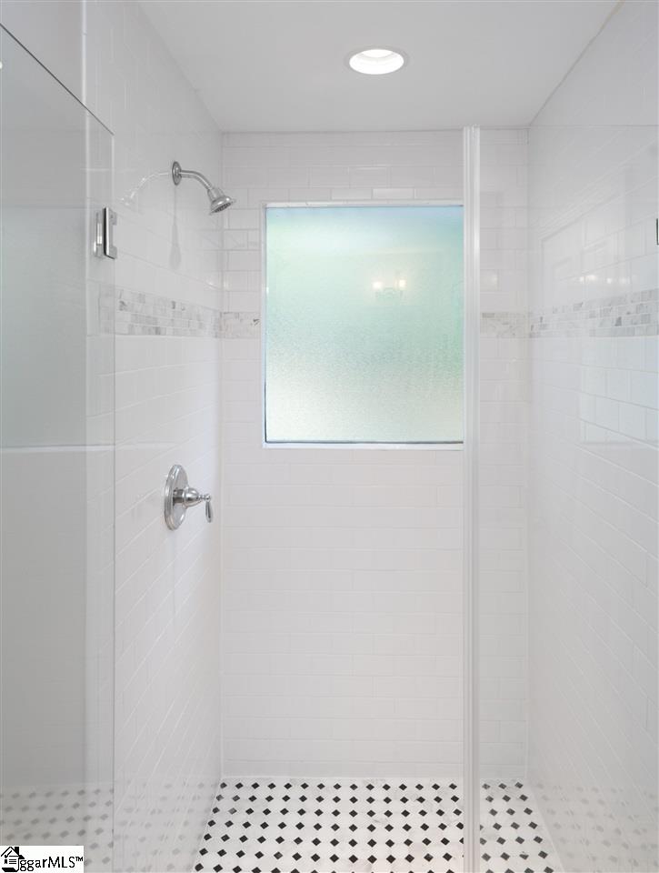 103 Buckingham Road Greenville, SC 29607 - Photo 18 of 27