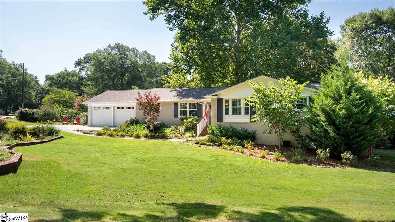 103 Buckingham Road Greenville, SC 29607 - Photo 3 of 27