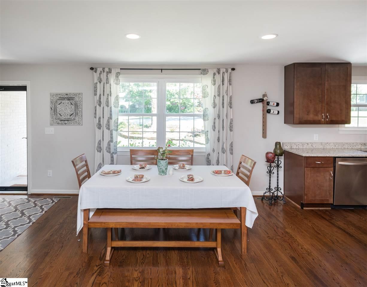 103 Buckingham Road Greenville, SC 29607 - Photo 6 of 27