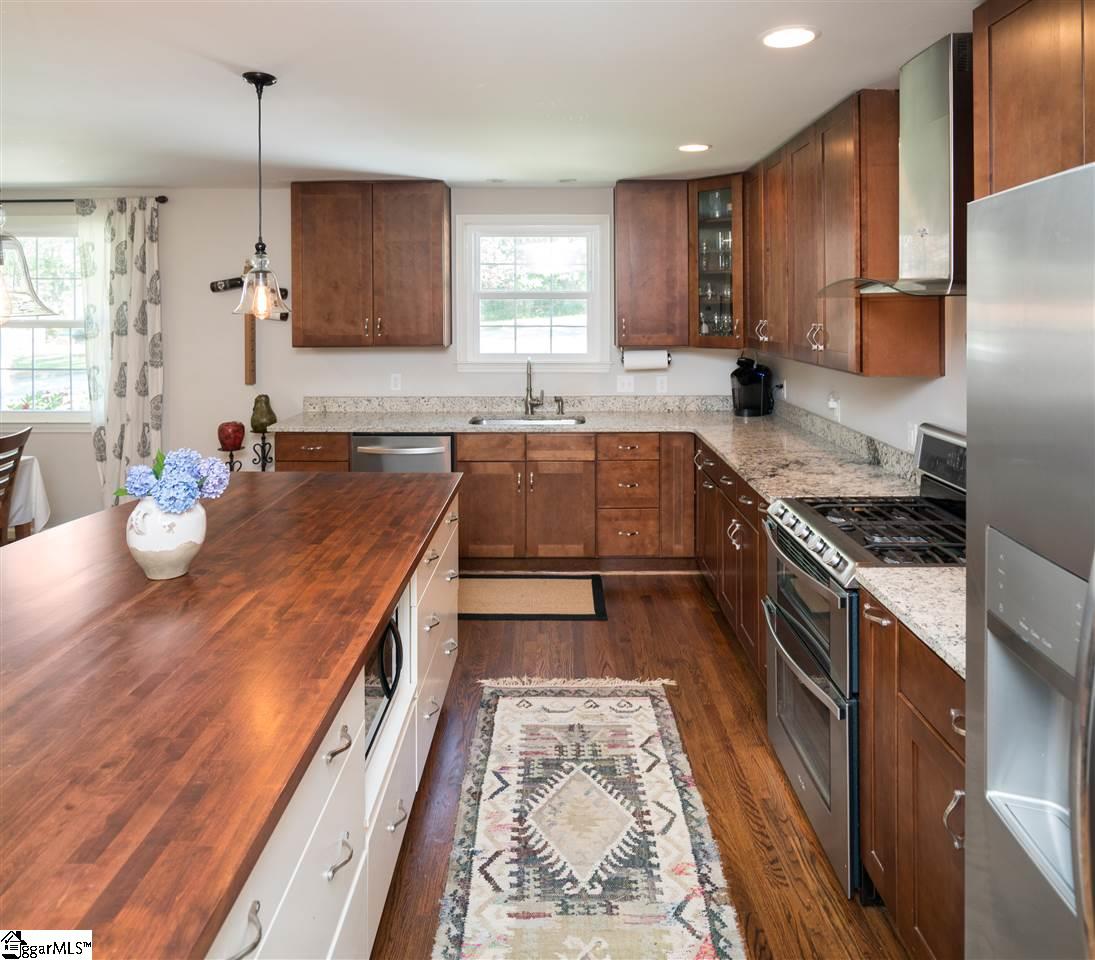 103 Buckingham Road Greenville, SC 29607 - Photo 10 of 27