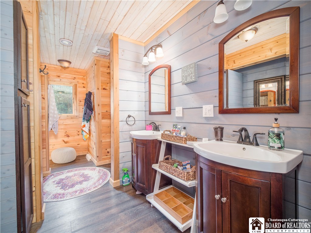 5334 Cheney Road North Harmony, NY 14710 - Photo 13 of 32 MASTER ENSUITE