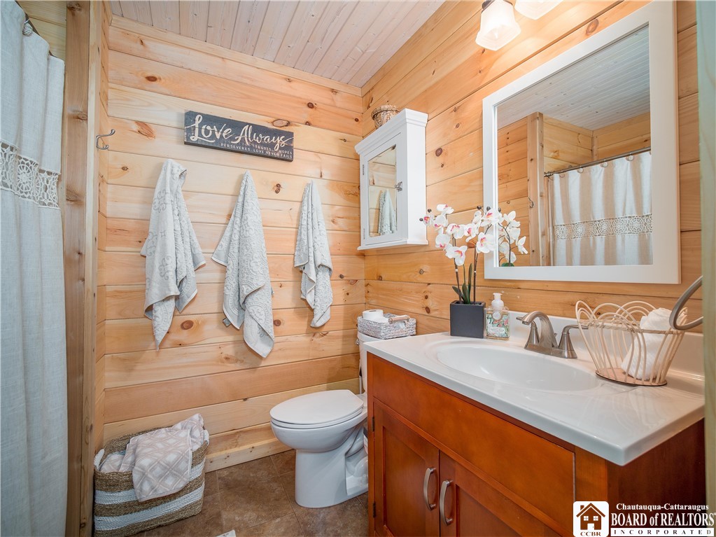 5334 Cheney Road North Harmony, NY 14710 - Photo 15 of 32 GUEST FULL BATH