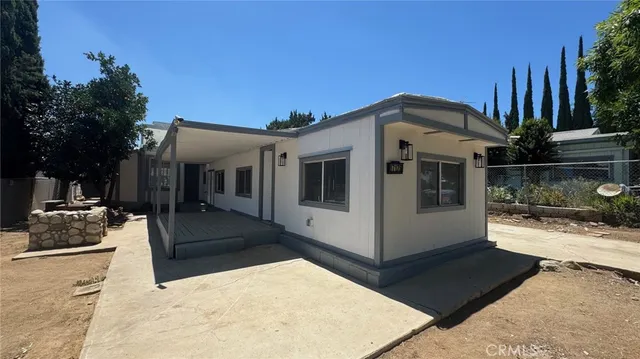 $235,999 | 17175 Palomas Drive, Perris, CA 92570