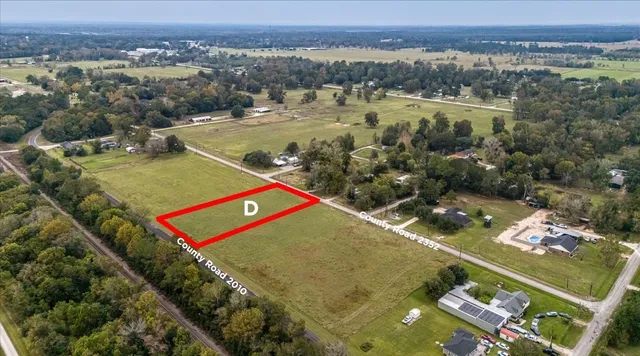 a view of a tennis court