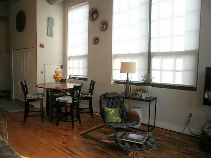 180 Allen Street, Unit 201 Woonsocket, RI 02895 - Photo 8 of 15 Dining Room.