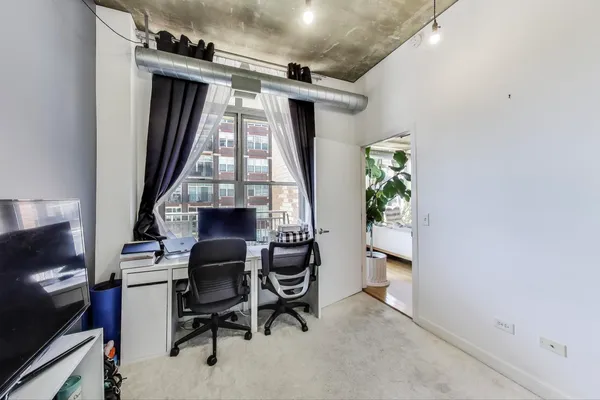 $400,000 | 111 South Morgan Street, Unit 510, Chicago, IL 60607