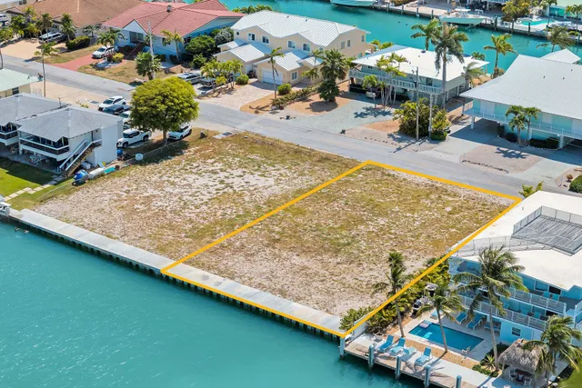 $2,650,000 | 790 10th Street, Key Colony Beach, FL 33051