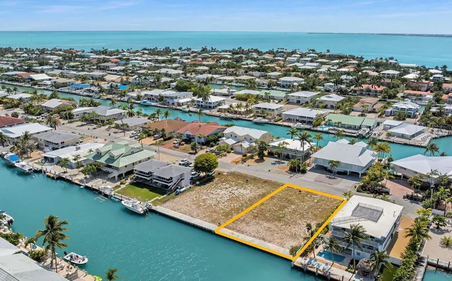 $2,650,000 | 790 10th Street, Key Colony Beach, FL 33051