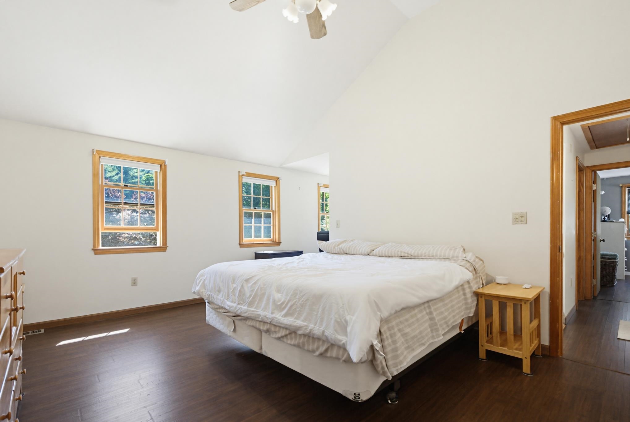 55 Kristin Drive Derry, NH 03038 - Photo 25 of 44