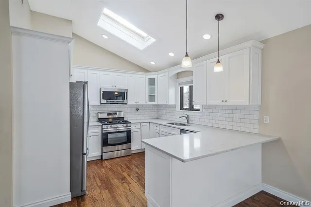 $719,000 | 745 South 9th Street, Lindenhurst, NY 11757