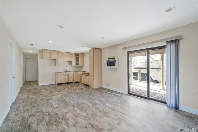 $719,000 | 745 South 9th Street, Lindenhurst, NY 11757