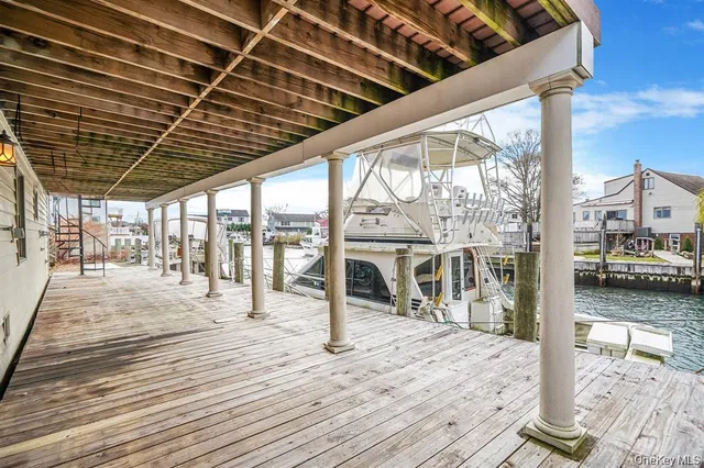 $719,000 | 745 South 9th Street, Lindenhurst, NY 11757