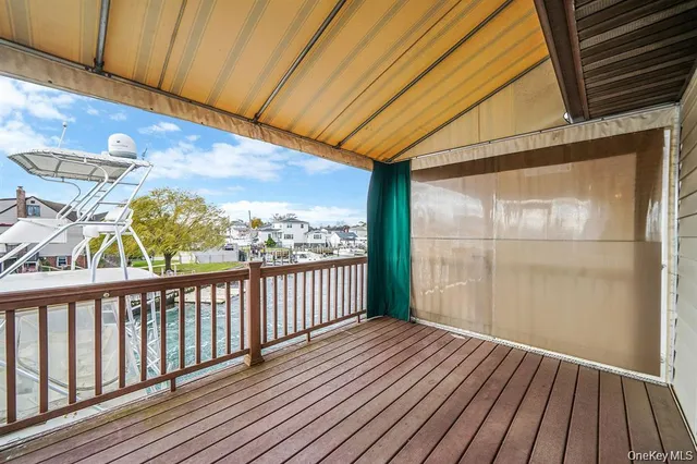 $719,000 | 745 South 9th Street, Lindenhurst, NY 11757