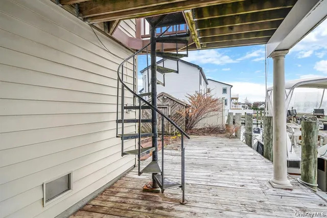 $719,000 | 745 South 9th Street, Lindenhurst, NY 11757