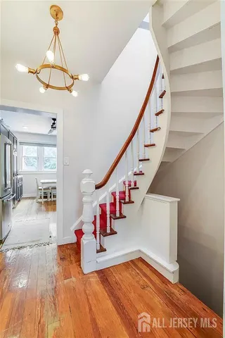 $775,000 | 129 Thorne Street, Jersey City, NJ 07307