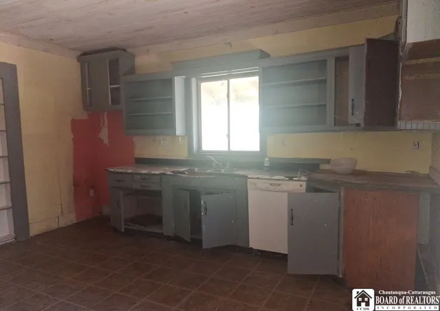 $65,000 | 83 East Chautauqua Street, Chautauqua, NY 14757