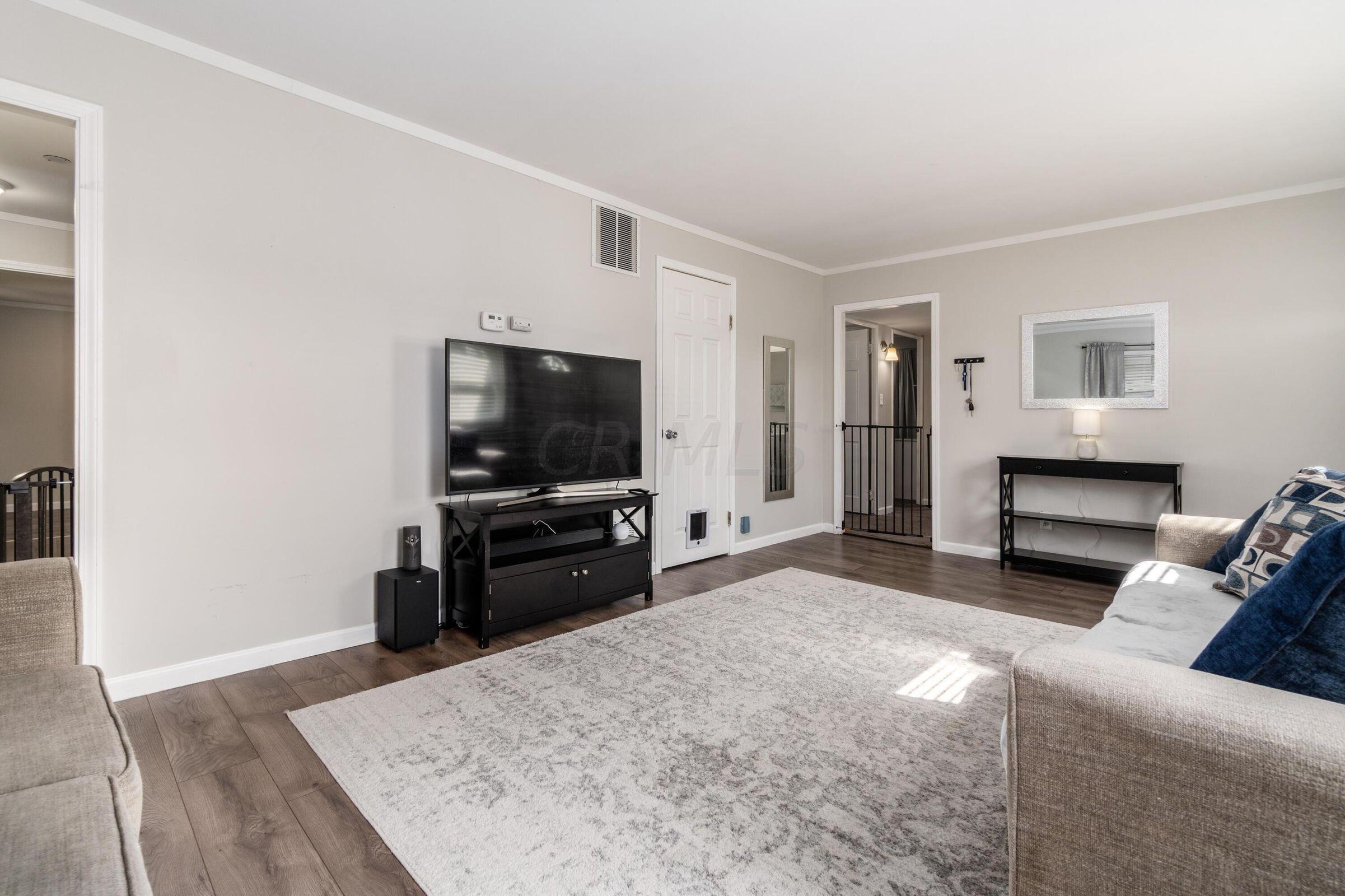 209 South Hampton Road Columbus, OH 43213 - Photo 20 of 32 95334227-CE08-4B18-AB8B-BC19321E1A77