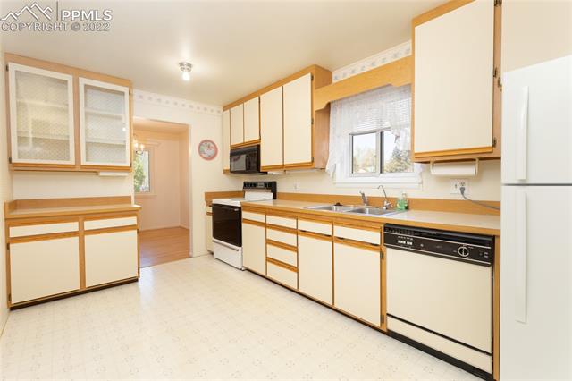 603 Placid Road Colorado Springs, CO 80910 - Photo 7 of 34 Gallery Image 7